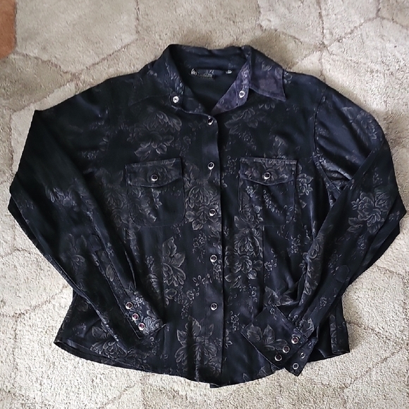 Black Rose Tooled Pearl Snap Button Down Shirt - Picture 1 of 2